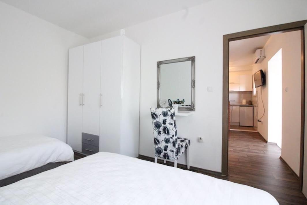 Dubrovnik - Ivanica: “Sunnyhills Apartments” With Pool Δωμάτιο φωτογραφία